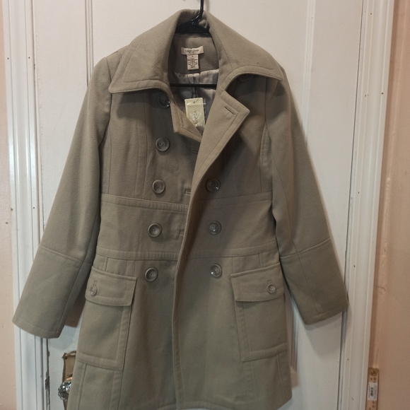 vertigo Paris women's winter French coat. Size small. NWT - Picture 2 of 12